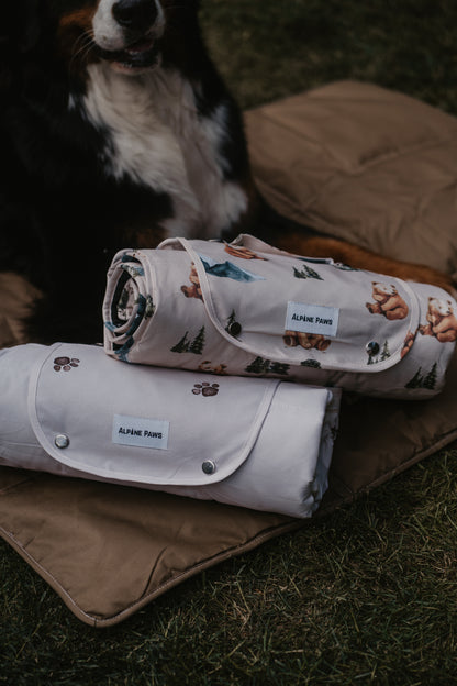 Alpine Bear Travel Mat
